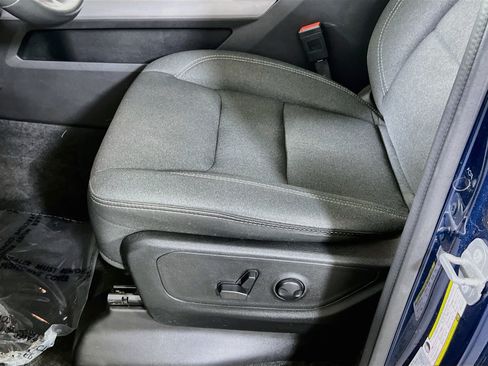 Used 2023 RAM 1500 Big Horn AWD/4WD image 18