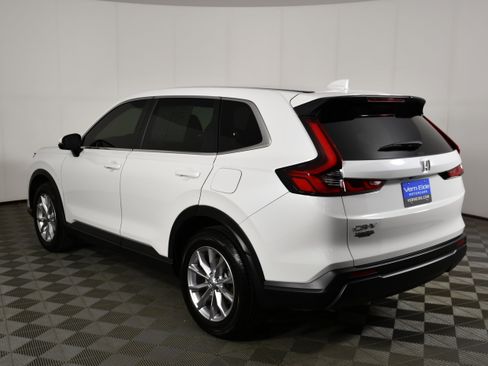 Certified 2025 Honda CR-V EX image 8