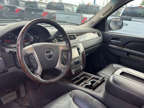 Used 2011 GMC Sierra 1500 Denali AWD/4WD image 9