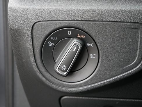 Certified 2023 Volkswagen Atlas SE image 25