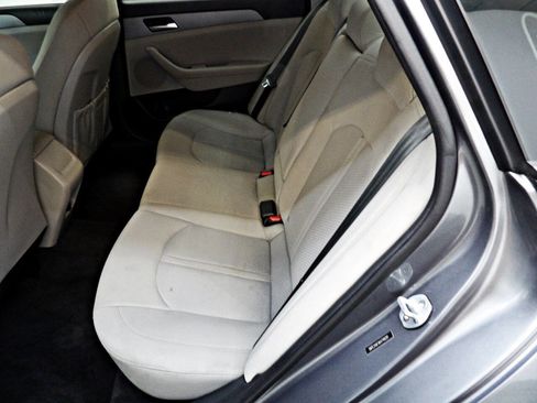 Used 2019 Hyundai Sonata SE image 10