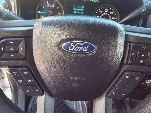 Used 2017 Ford F150 XLT AWD/4WD image 13