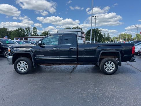 Used 2015 GMC Sierra 2500 SLT AWD/4WD image 2