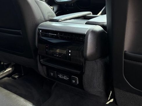 Used 2024 Jeep Wagoneer Series II AWD/4WD image 22