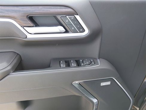 New 2026 GMC Sierra 1500 SLT w/ SLT Premium Package image 30