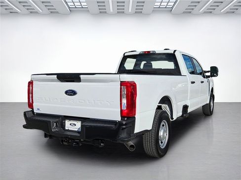 Used 2024 Ford F350 XL image 5