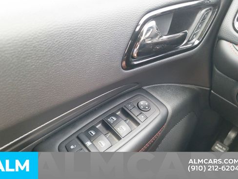 Used 2025 Dodge Durango GT AWD/4WD image 16