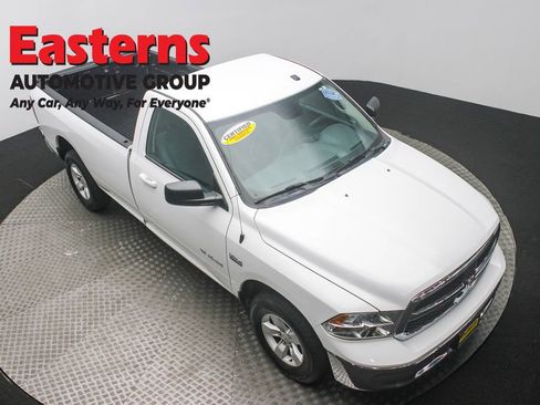 Used 2019 RAM 1500 Classic SLT image 3
