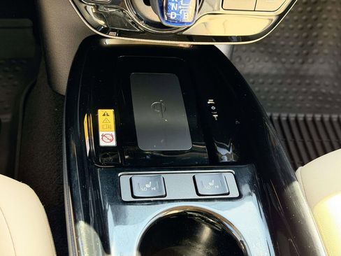 Certified 2021 Toyota Prius Limited image 7