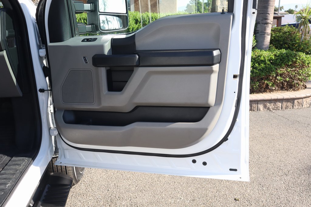Used 2018 Ford F250 XL w/ Power Equipment Group AWD/4WD image 39