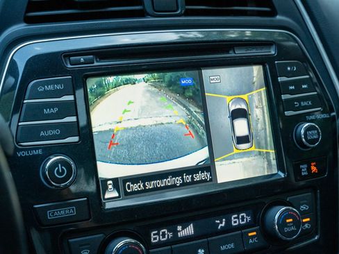 Used 2017 Nissan Maxima Platinum FWD image 30