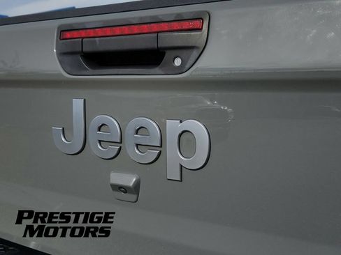 Used 2021 Jeep Gladiator Overland w/ Uconnect 4C Nav & Sound Group AWD/4WD image 31