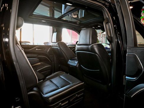 Used 2022 Cadillac Escalade ESV Sport image 26