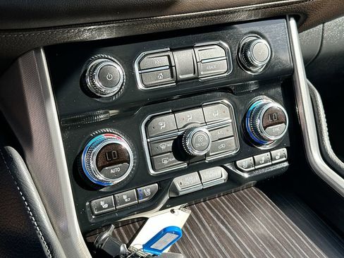 Used 2024 GMC Yukon Denali image 16