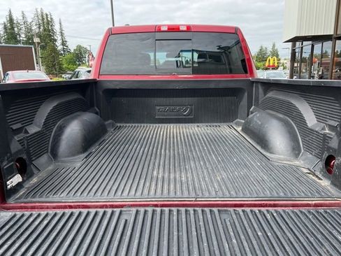 Used 2014 RAM 1500 Classic SLT image 28