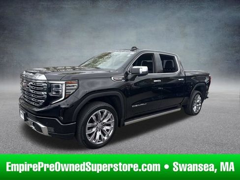 Used 2024 GMC Sierra 1500 Denali w/ Denali Reserve Package AWD/4WD image 1