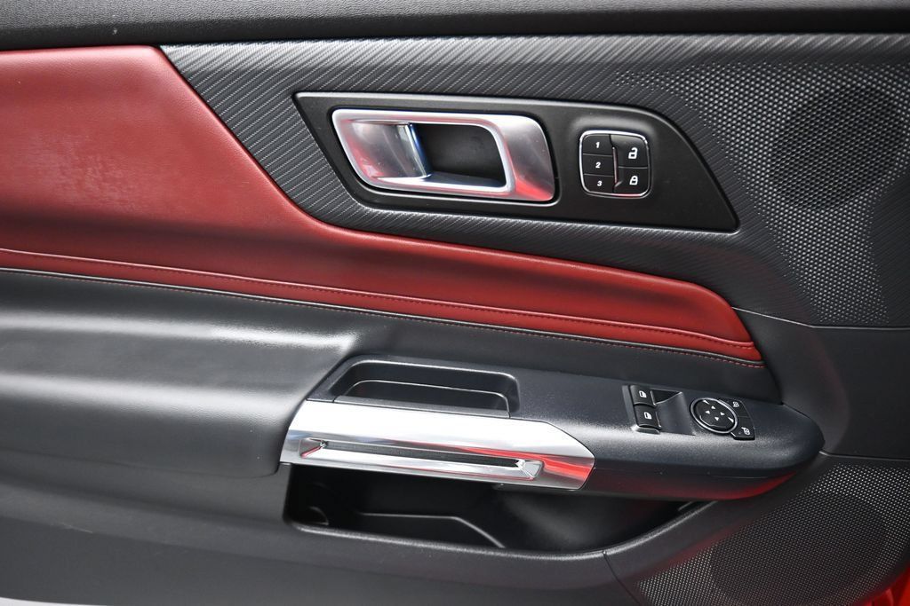 Used 2025 Ford Mustang GT Premium RWD image 10