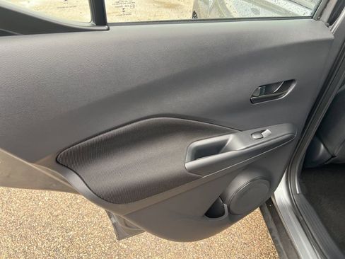Used 2025 Nissan Kicks Play S image 10
