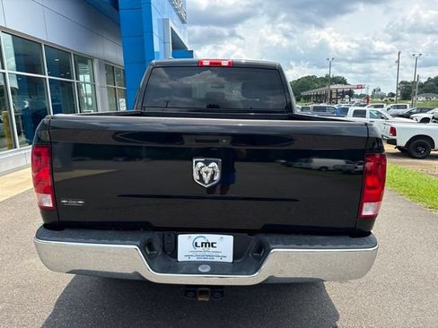 Used 2019 RAM 1500 Tradesman w/ Chrome Appearance Group RWD image 5