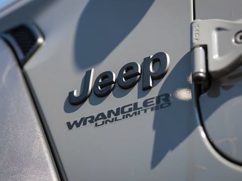 Used 2022 Jeep Wrangler Unlimited Sport AWD/4WD image 22