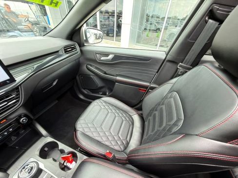 Used 2024 Ford Escape ST-Line Elite w/ Premium Technology Package AWD/4WD image 26