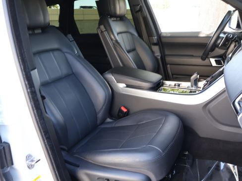 Used 2021 Land Rover Range Rover Sport HSE Dynamic image 24