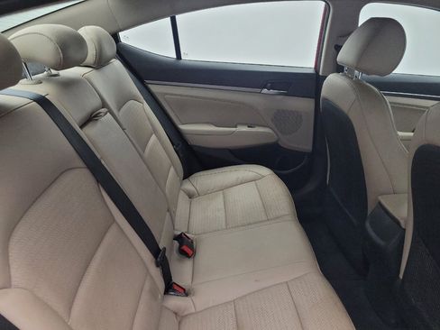 Used 2017 Hyundai Elantra Limited FWD image 19