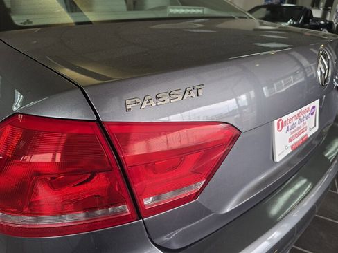 Used 2013 Volkswagen Passat TDI SE FWD image 28