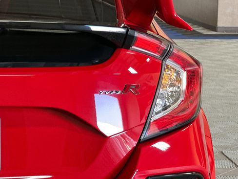 Used 2018 Honda Civic Type R image 47