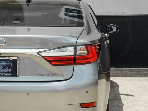 Used 2018 Lexus ES 350 w/ Ultra Luxury Package FWD image 50