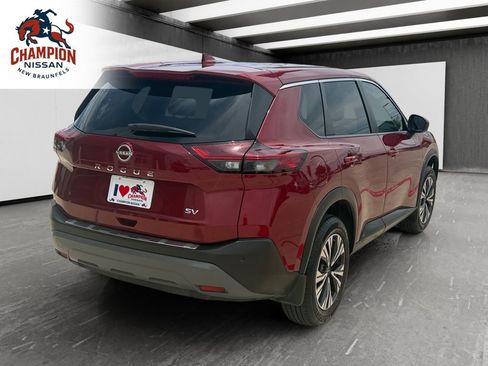 Used 2023 Nissan Rogue SV FWD image 5