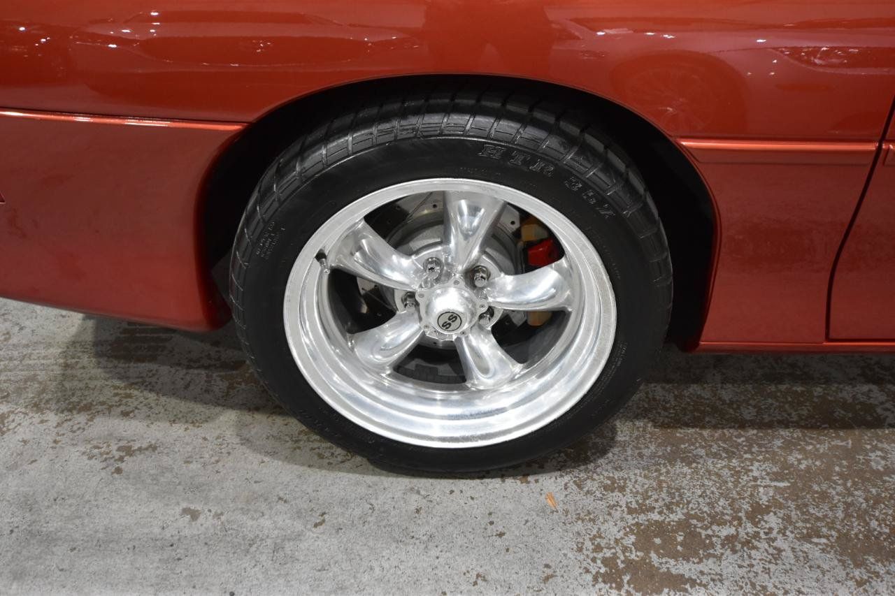 Used 2002 Chevrolet Camaro Z28 w/ SS Performance/Appearance Pkg RWD image 51
