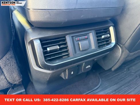 Used 2021 Ford F150 Lariat w/ Equipment Group 502A High image 38