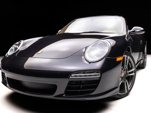 Used 2010 Porsche 911 Carrera RWD image 18