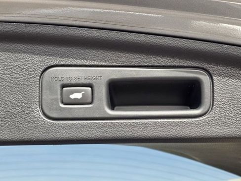 Used 2022 Acura MDX SH-AWD w/ Advance Package image 32