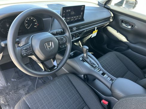 New 2027 Honda HR-V LX image 16