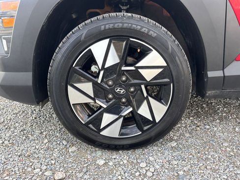 Used 2025 Hyundai Kona SEL image 25