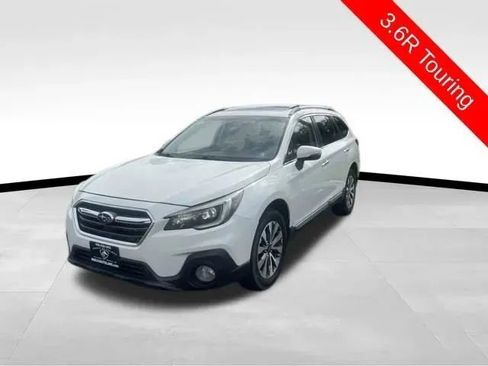 Used 2019 Subaru Outback 3.6R Touring w/ Popular Package #3A AWD/4WD image 3