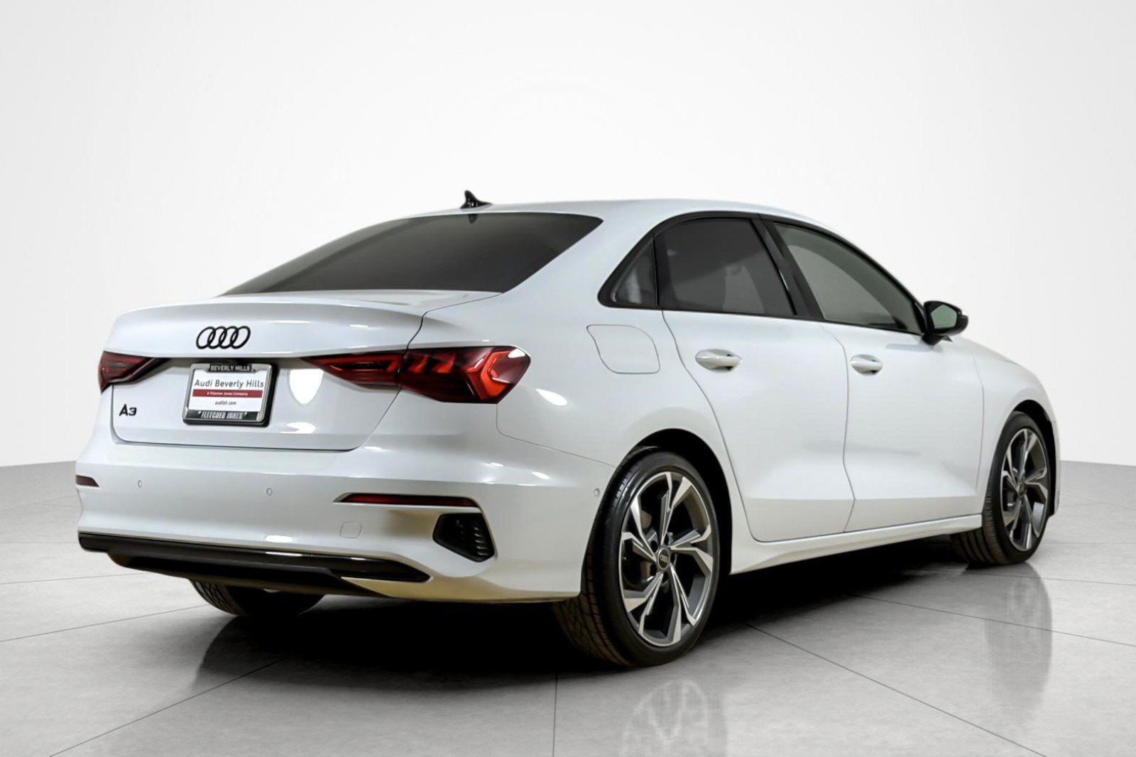 Used 2023 Audi A3 2.0T Premium w/ Convenience Package FWD image 5