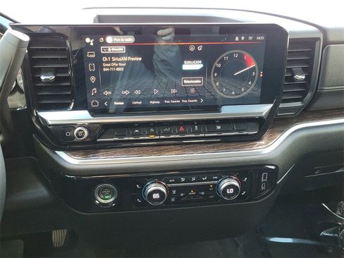 Used 2023 GMC Sierra 1500 Elevation image 12