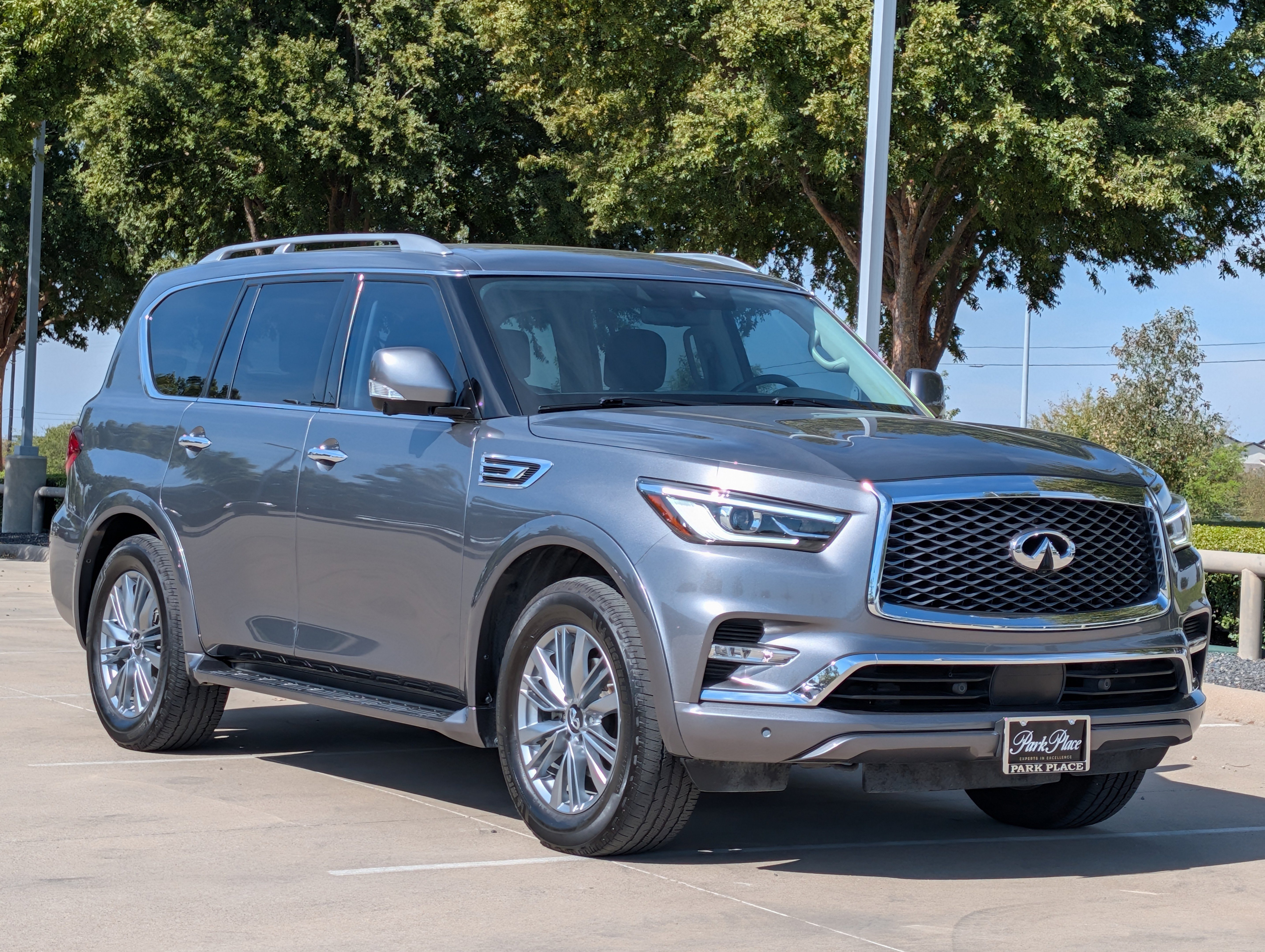 Used 2021 INFINITI QX80 Luxe w/ Cargo Package RWD image 7