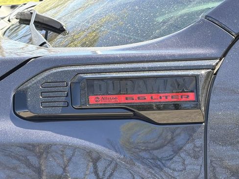 Used 2025 GMC Sierra 2500 AT4 w/ AT4 Premium Plus Package AWD/4WD image 39
