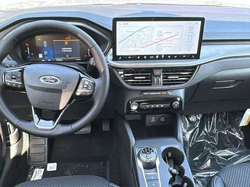 New 2025 Ford Escape SE image 23