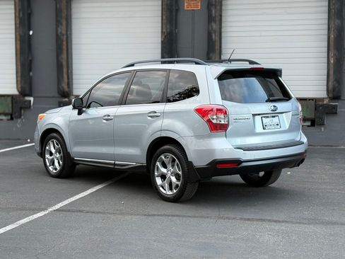 Used 2015 Subaru Forester 2.5i Touring AWD/4WD image 6