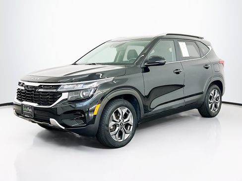 Used 2024 Kia Seltos S image 3