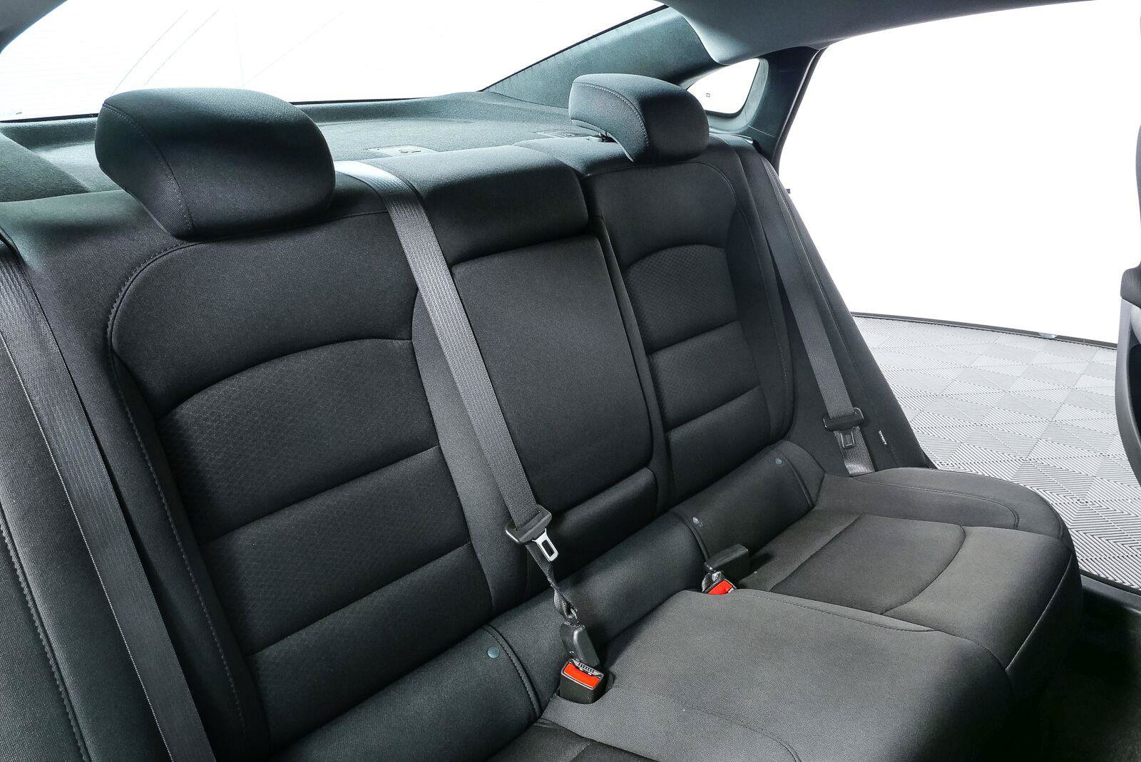 Used 2024 Chevrolet Malibu LT FWD image 21