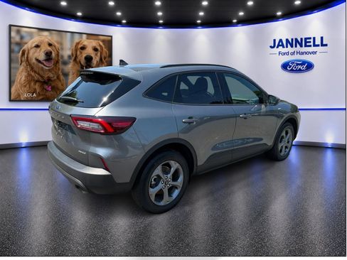 Used 2025 Ford Escape ST-Line Select AWD/4WD image 6