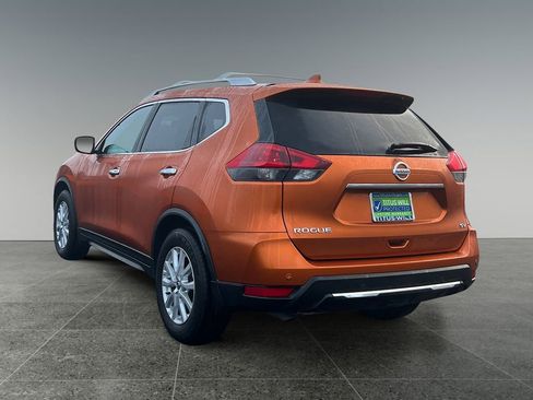 Used 2020 Nissan Rogue SV image 5