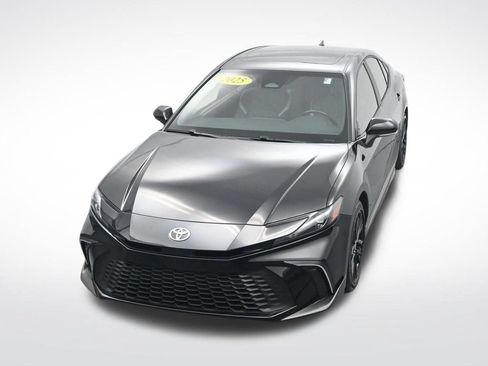 Used 2025 Toyota Camry SE w/ Convenience Package FWD image 24
