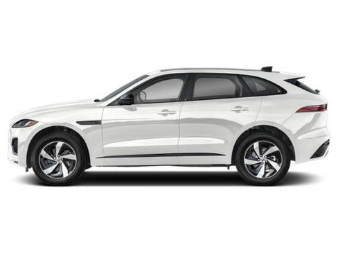 Used 2024 Jaguar F-PACE R-Dynamic S image 3